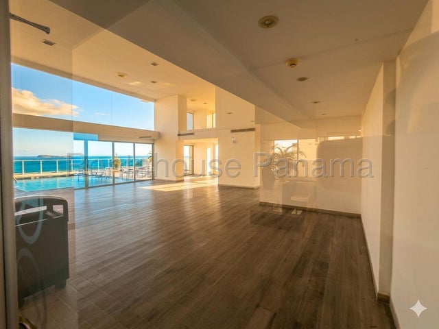 Apartamento Frente al Mar en Coco del Mar | 3 Recámaras | 200 m² — foto 9