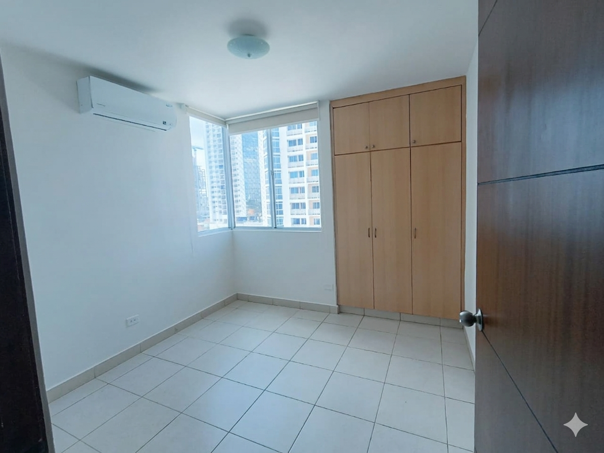 ALQUILER DE APARTAMENTO 3 RECAMARAS EN SAN FRANCISCO — foto 11